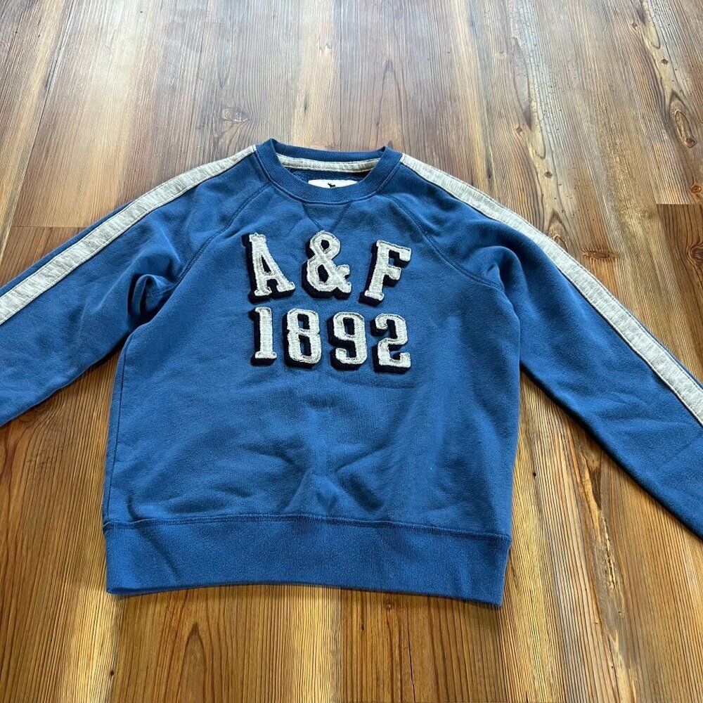 Abercrombie Kids 9/10 A&F 1892 Blue Crewneck‎ Sweatshirt Athletic Stripe